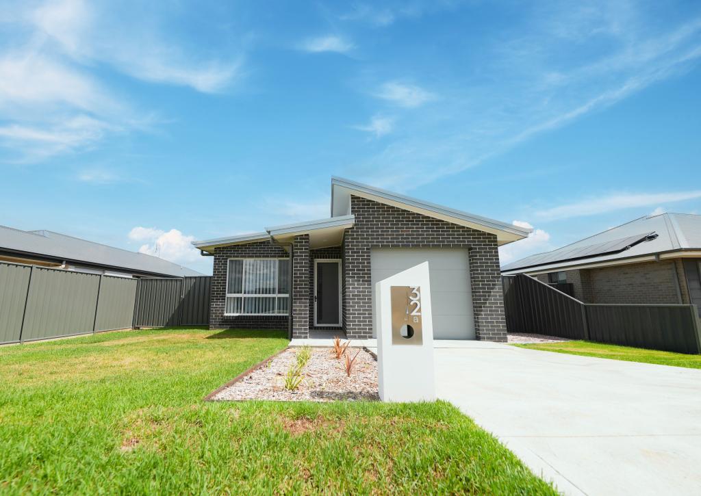 32a Vaucluse Pl, Parkes, NSW 2870