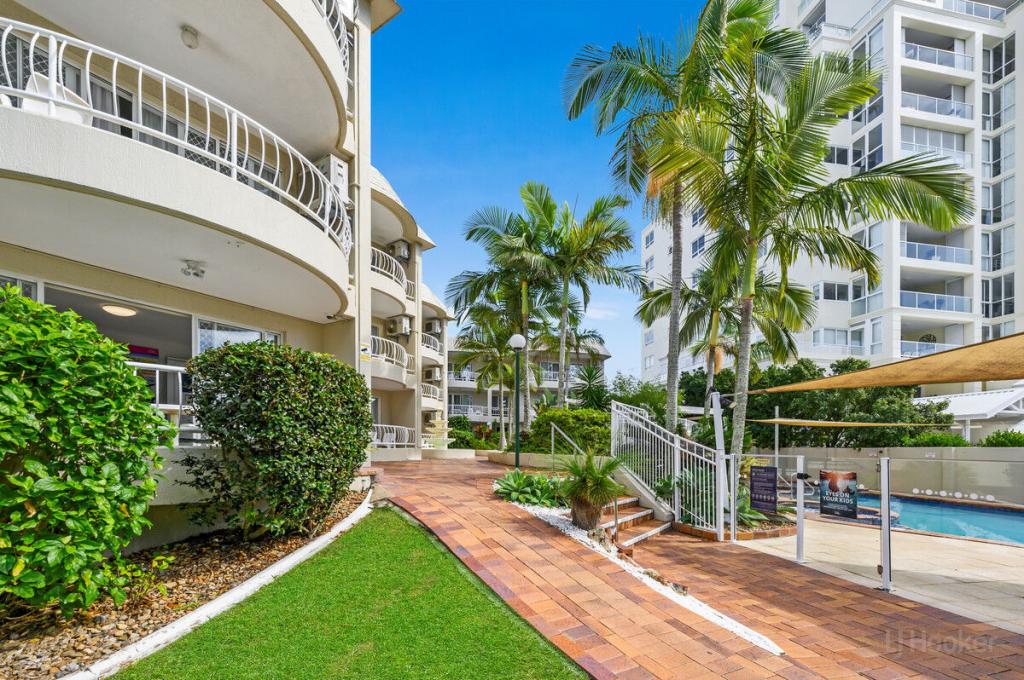 1/210 Marine Pde, Labrador, QLD 4215