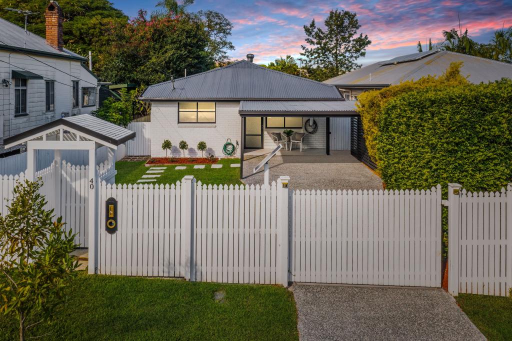 40 Cedar St, Greenslopes, QLD 4120