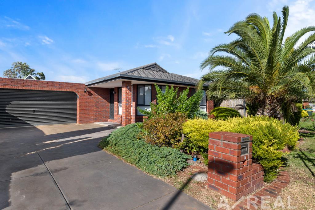 5 CHURCHILL CT, HOPPERS CROSSING, VIC 3029