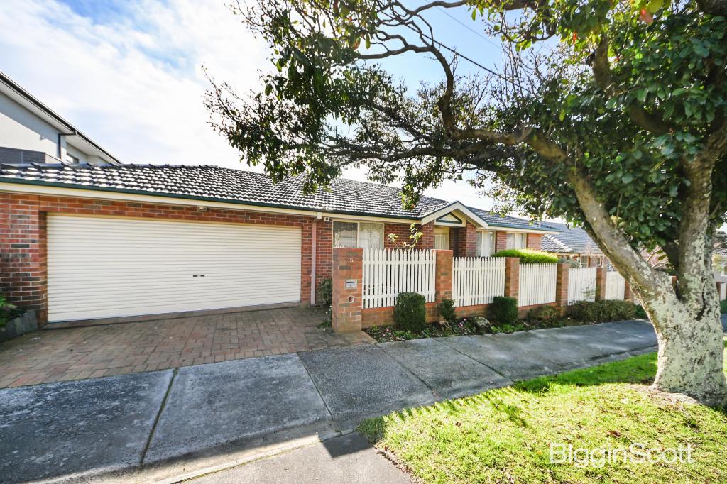5 Gowan Rd, Mount Waverley, VIC 3149