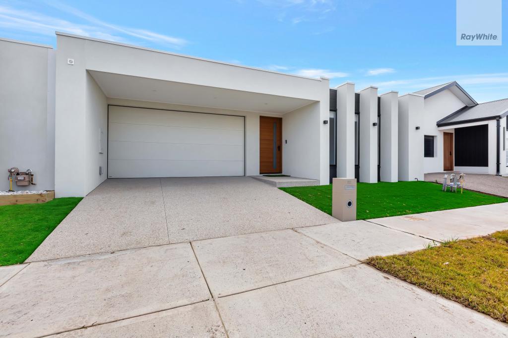 22 Basalt St, Donnybrook, VIC 3064