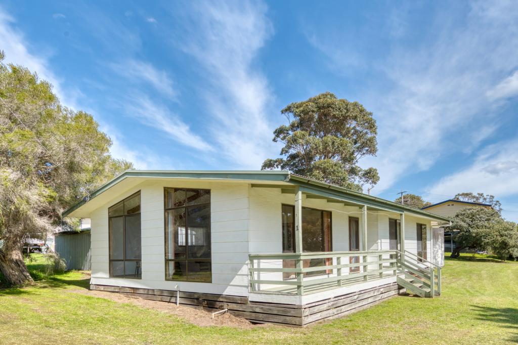 1 Anthony Ave, Venus Bay, VIC 3956