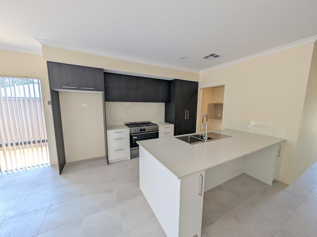 10 Conimbla Rd, Clarkson, WA 6030