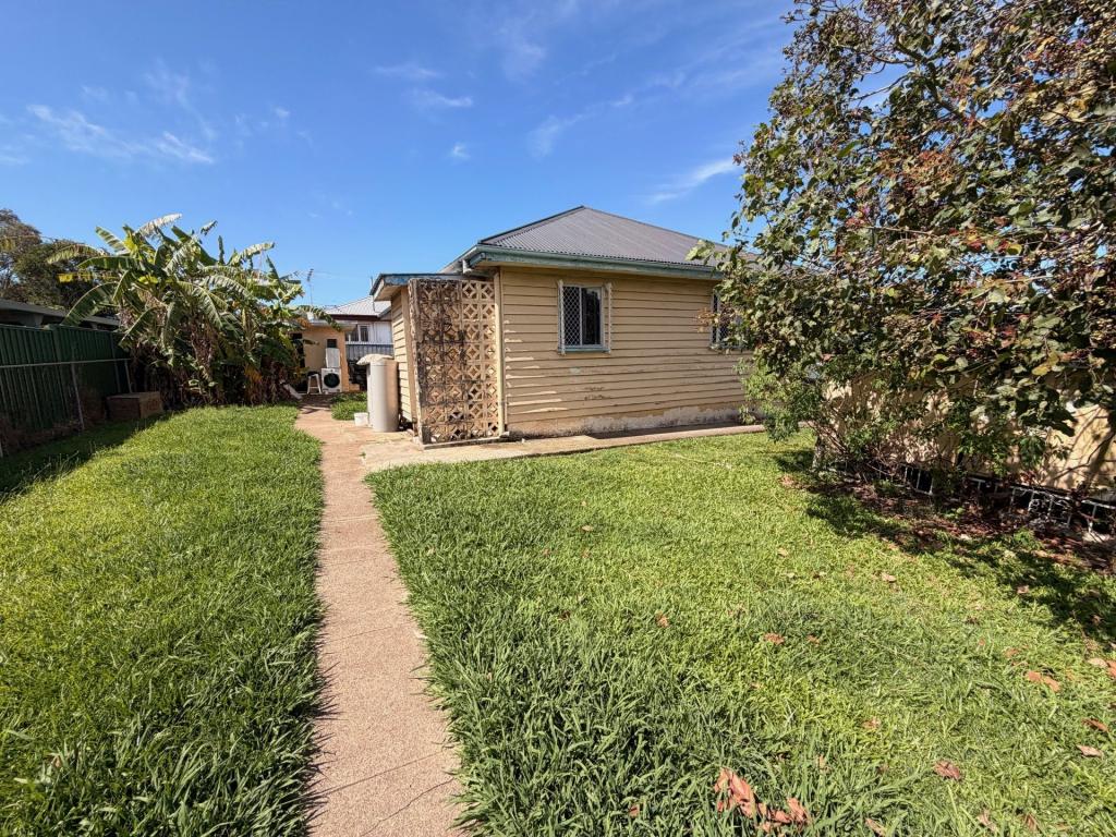 106 Railway Pde, Woodridge, QLD 4114