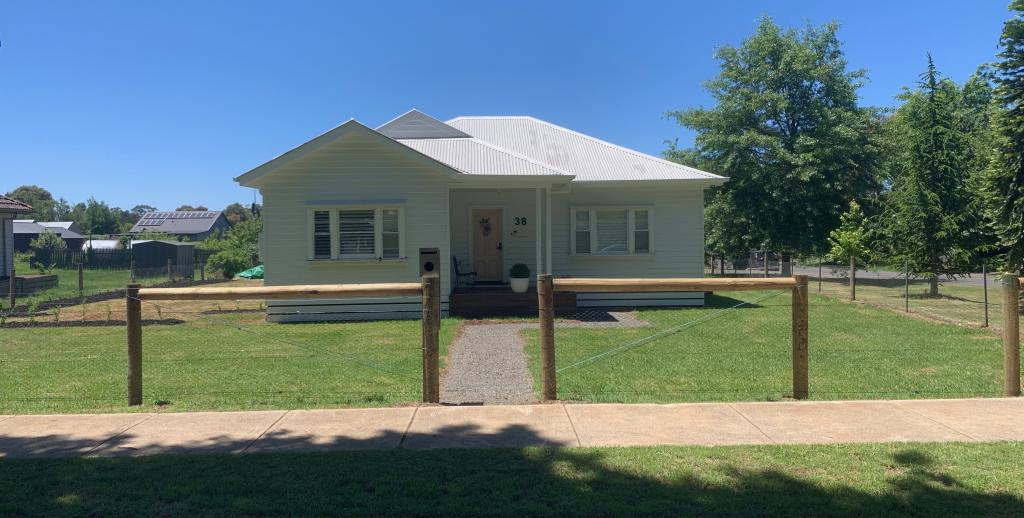 38 Cosmo Rd, Trentham, VIC 3458