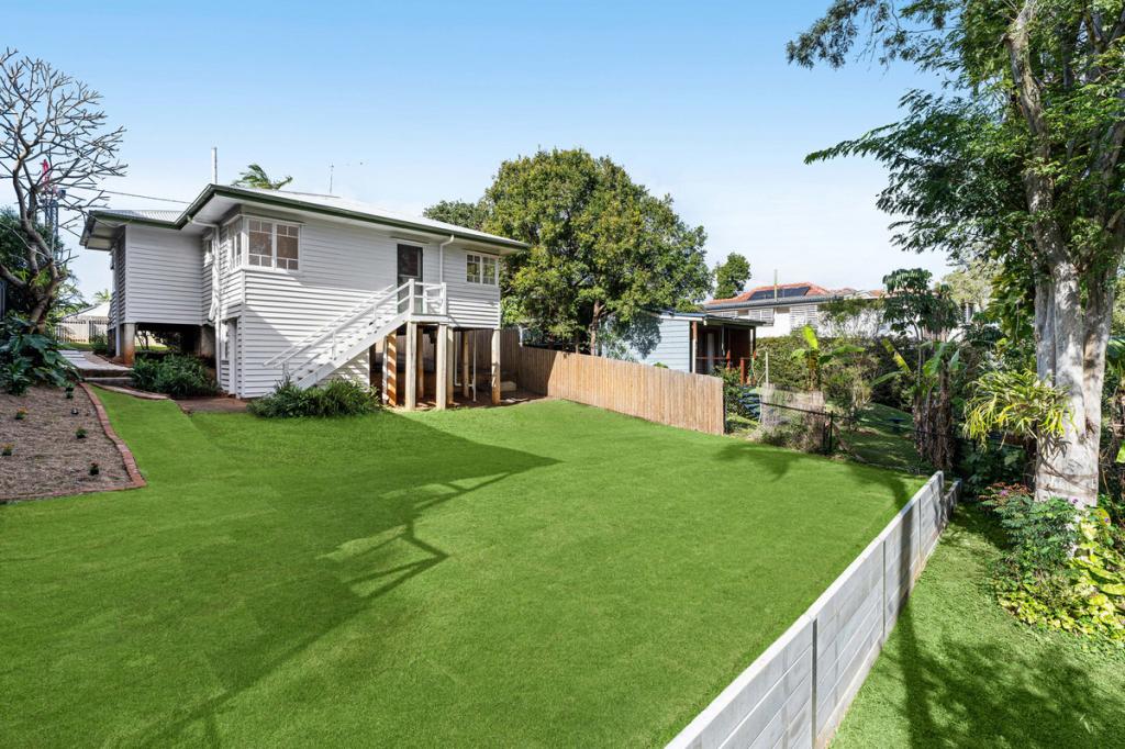 28 Byrneside Tce, Wynnum, QLD 4178