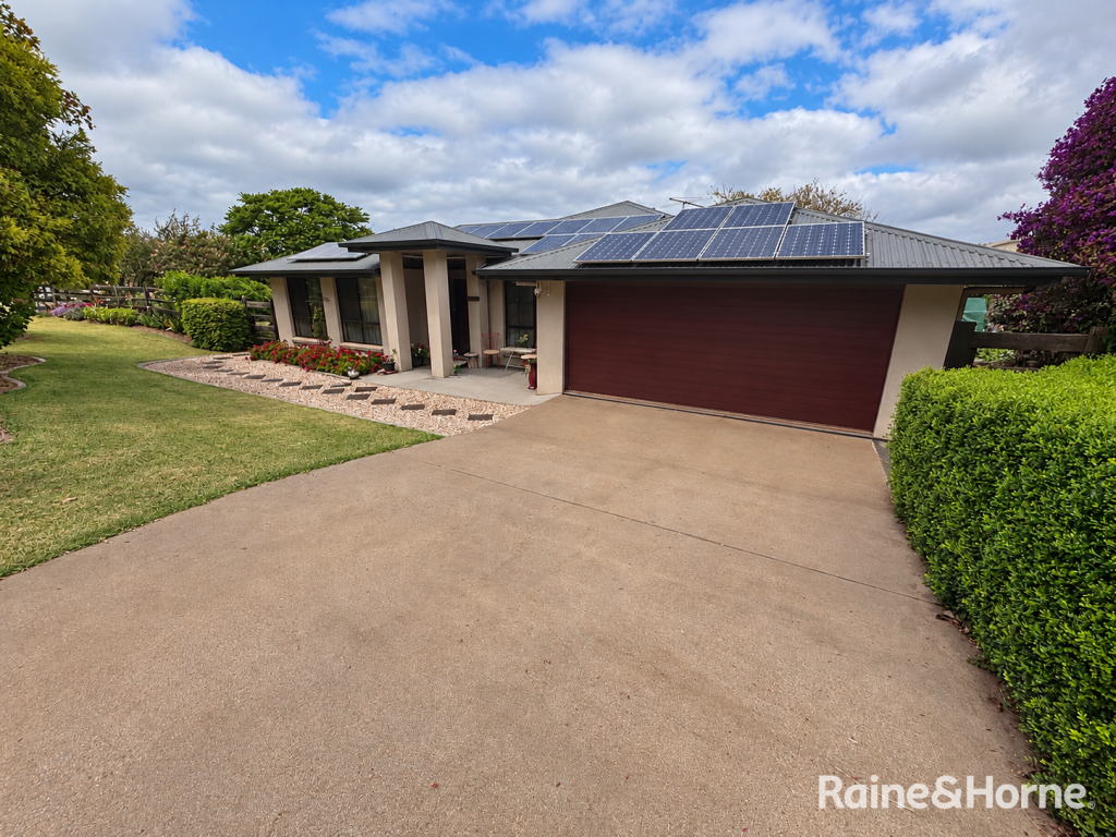 48 Sonaree Dr, Kingaroy, QLD 4610
