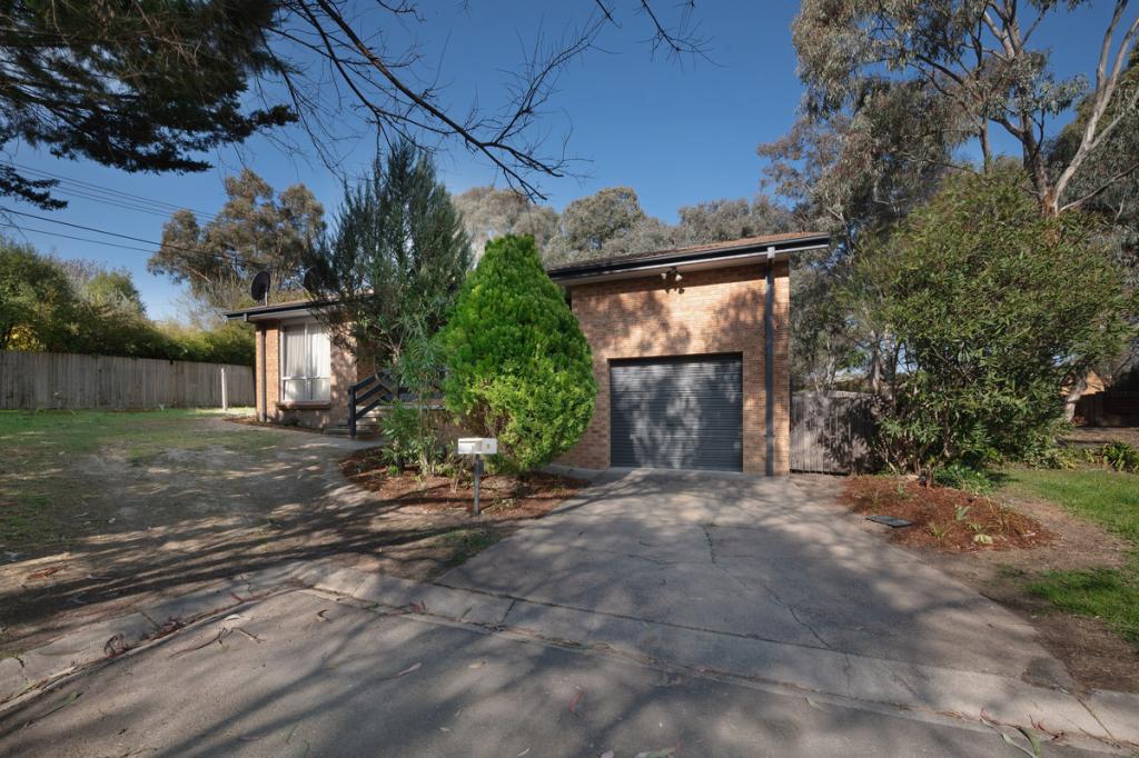 11 Bussau Cl, Wanniassa, ACT 2903