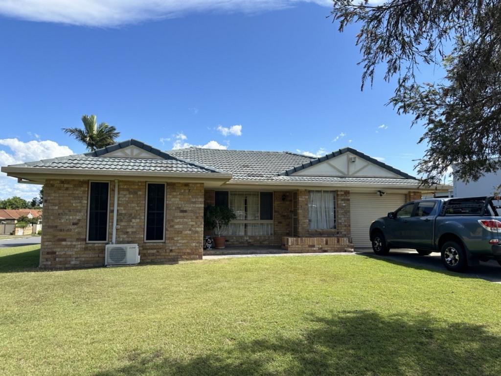 1 WESTMINSTER ST, KIPPA-RING, QLD 4021