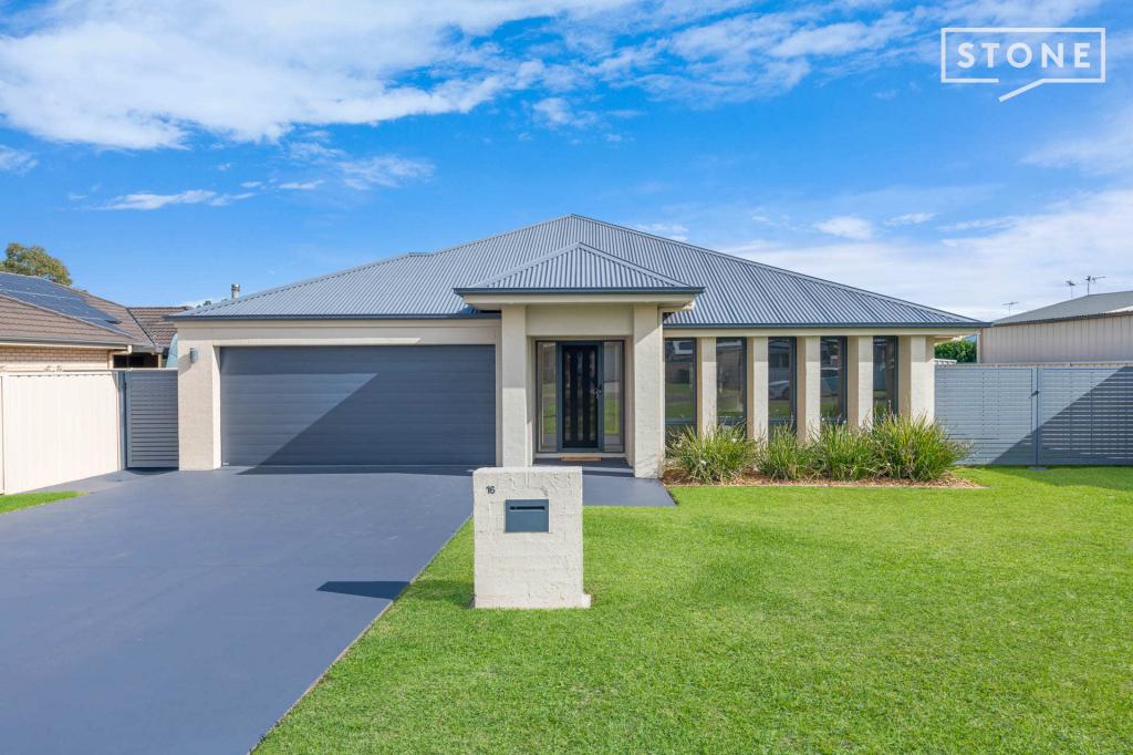 16 Centre St, Greta, NSW 2334