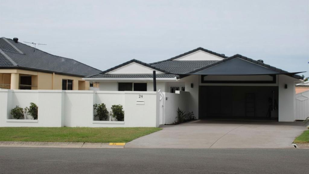 24 Saltbreeze Ct, Runaway Bay, QLD 4216