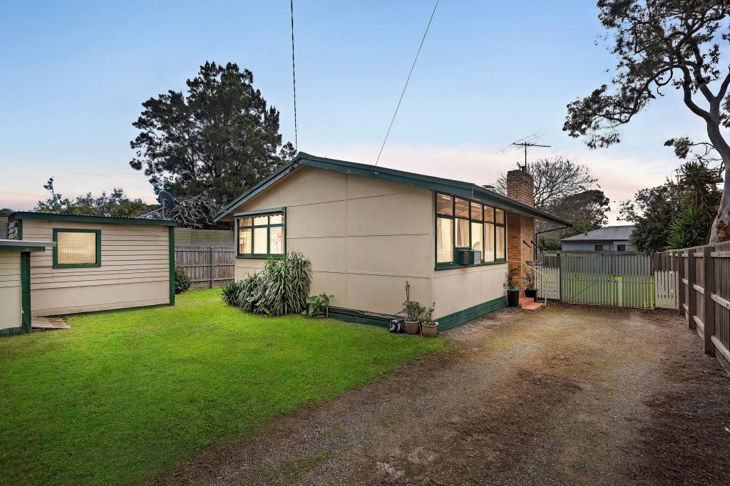 16 Neville Ave, Seaford, VIC 3198
