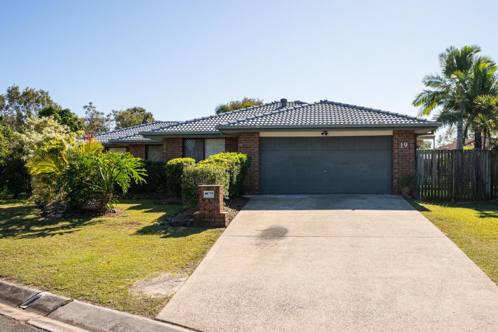 19 JARRAH PL, FITZGIBBON, QLD 4018
