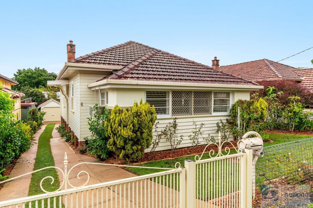 6 Parade St, Girards Hill, NSW 2480