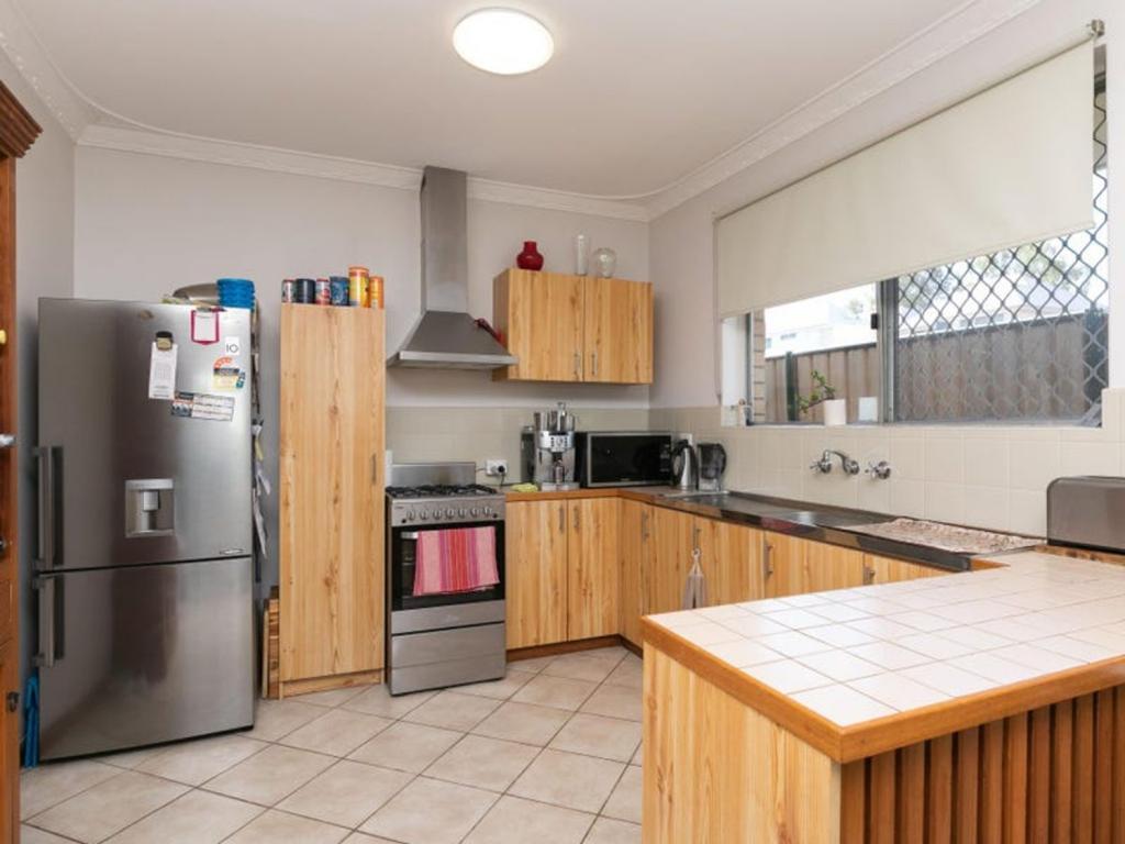47B OSWALD ST, INNALOO, WA 6018