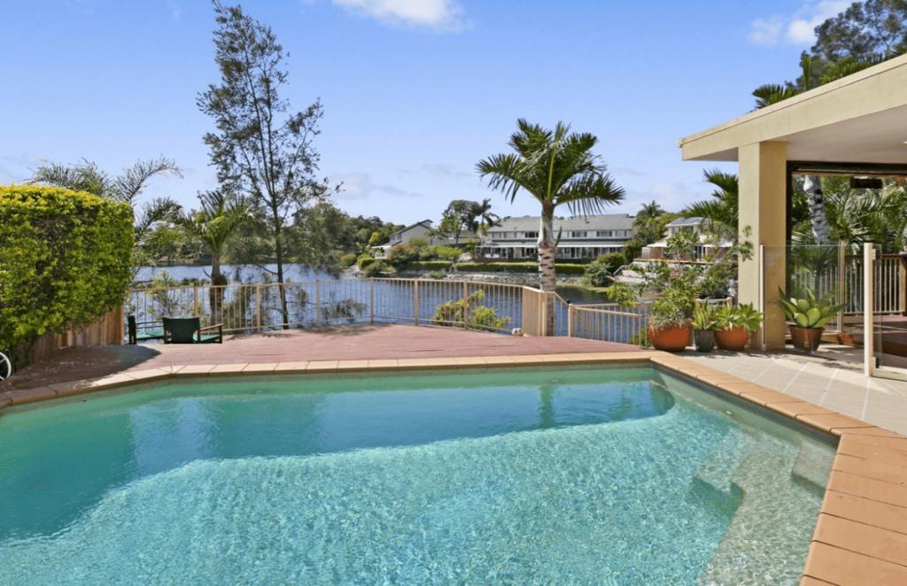 13 Tullamarine Dr, Robina, QLD 4226