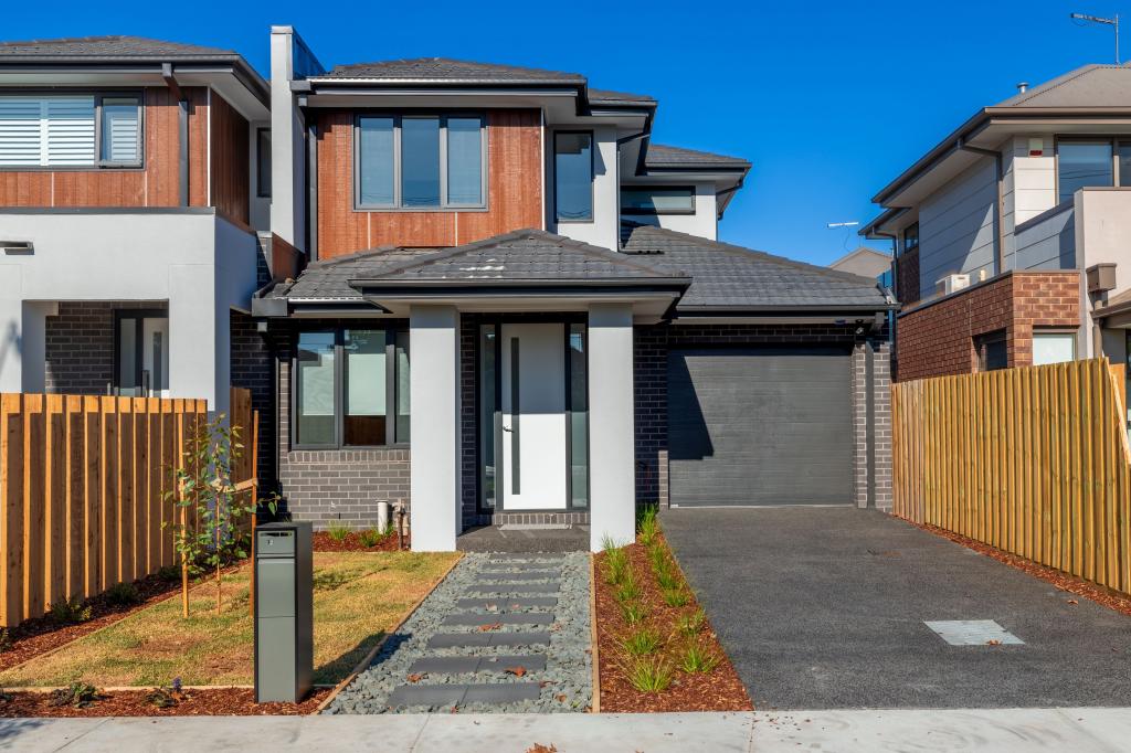 1a/174 Kangaroo Rd, Hughesdale, VIC 3166
