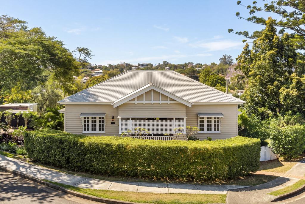 33 Dovedale Cres, Ashgrove, QLD 4060