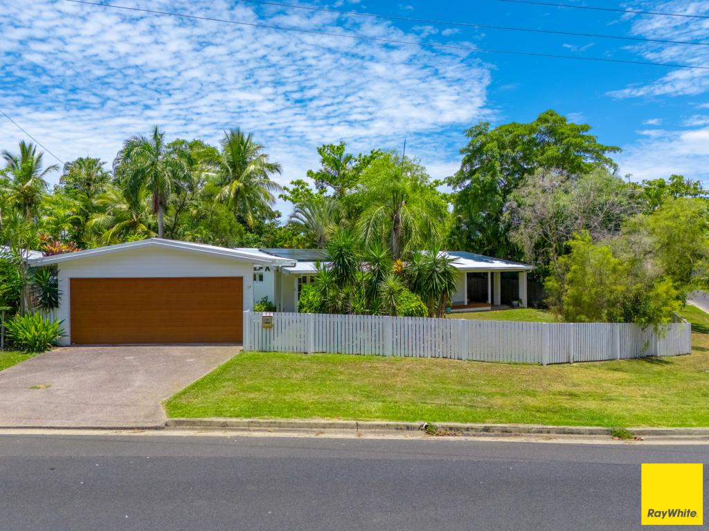 17 Rudder St, Clifton Beach, QLD 4879