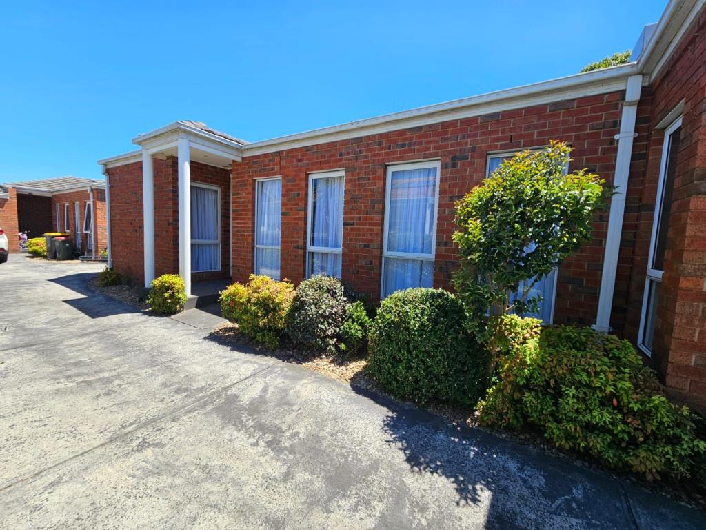 2/27 Bletchley Rd, Hughesdale, VIC 3166
