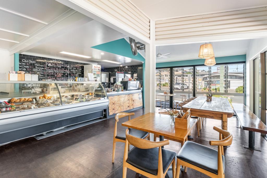 16 Yamba St, Yamba, NSW 2464