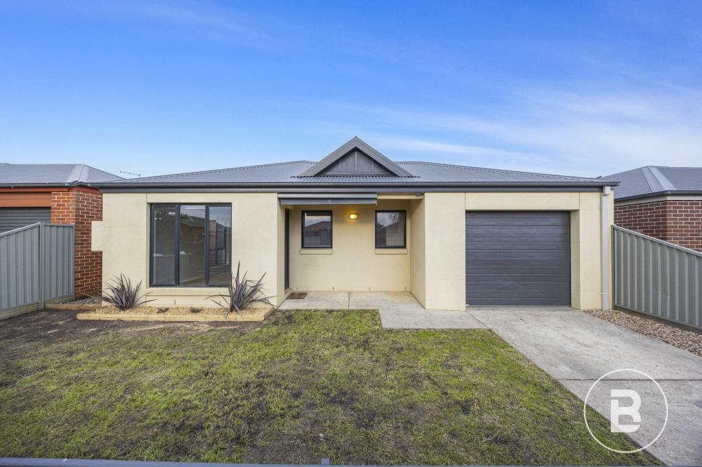 35 Yarra Park Dr, Sebastopol, VIC 3356