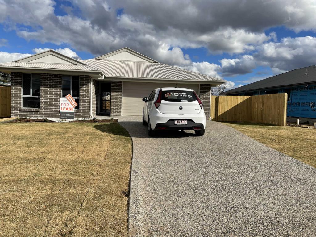 9 Compass Ct, Warwick, QLD 4370