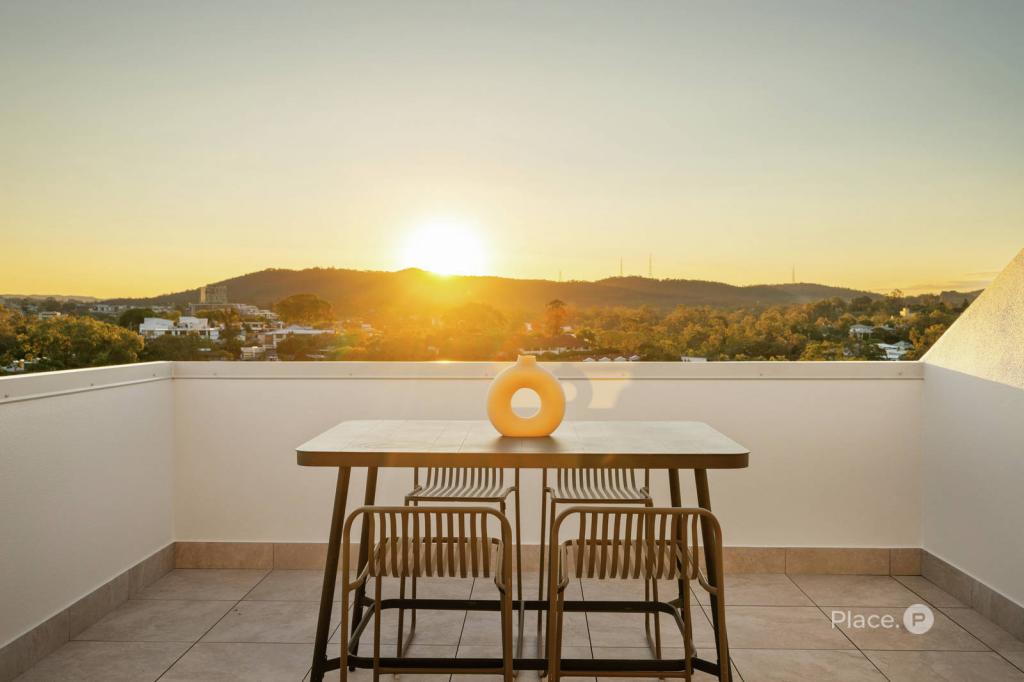 12-18 PROSPECT TCE, ST LUCIA, QLD 4067