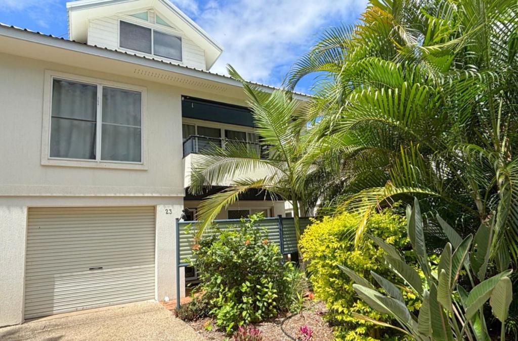 23/2 Sylvan Dr, Moore Park Beach, QLD 4670