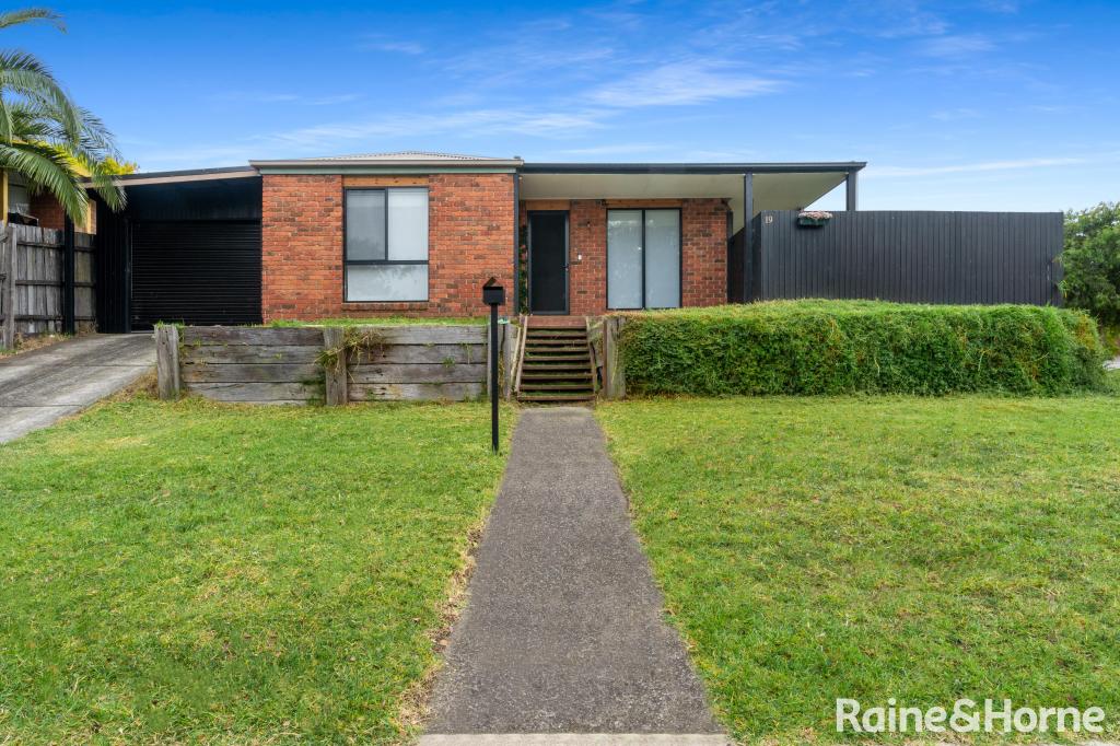 19 Magnolia Bvd, Meadow Heights, VIC 3048