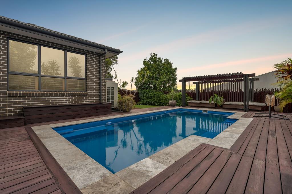 12 Fairbank Dr, Gledswood Hills, NSW 2557