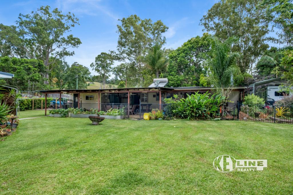 8 Carruthers Rd, West Woombye, QLD 4559