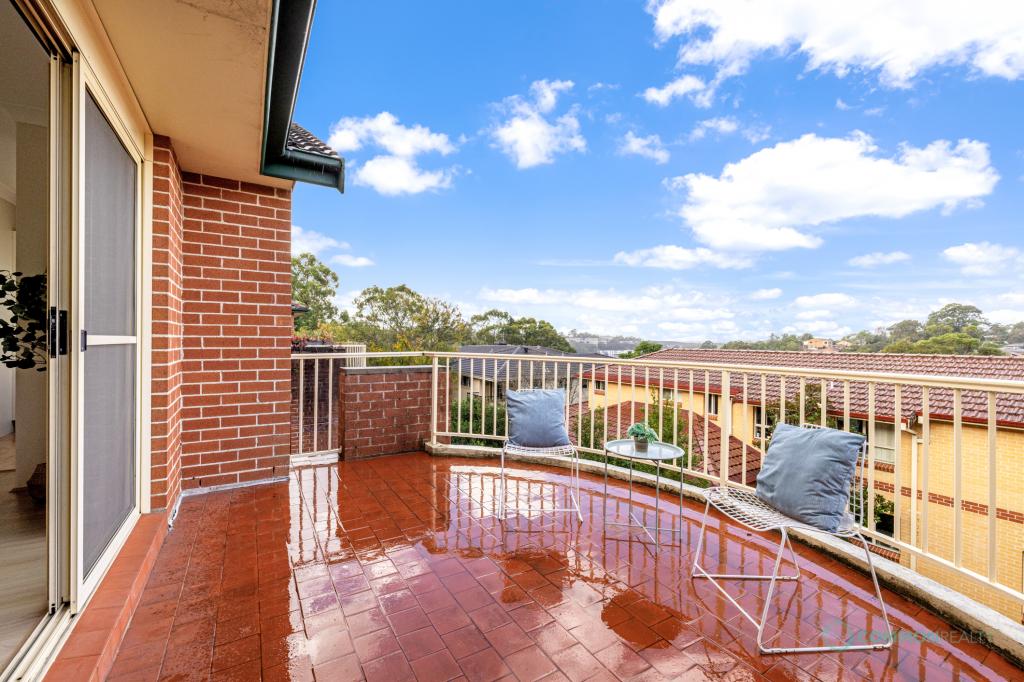 17/2 BELLBROOK AVE, HORNSBY, NSW 2077