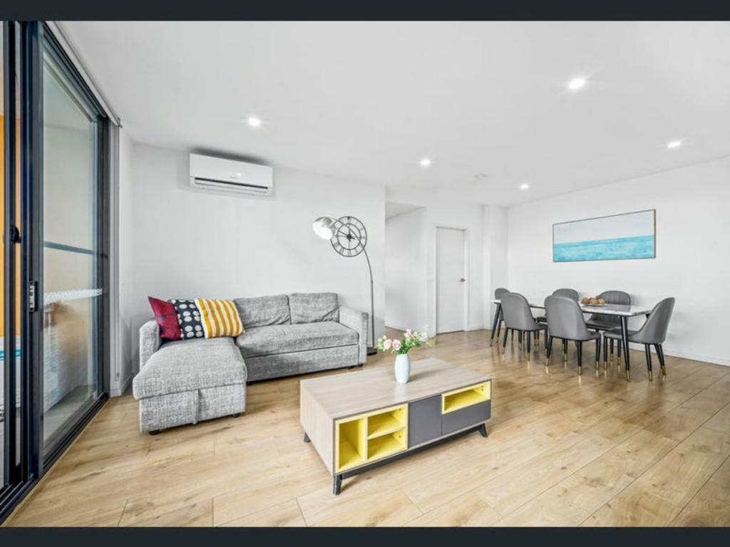 E212/37-41 Bonnyrigg Ave, Bonnyrigg, NSW 2177