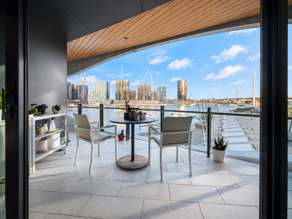 408/2 Glenti Pl, Docklands, VIC 3008