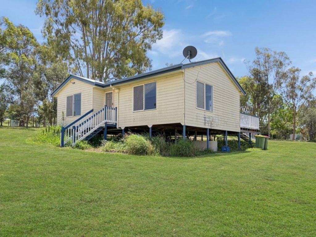 124 Lakes Dr, Laidley Heights, QLD 4341