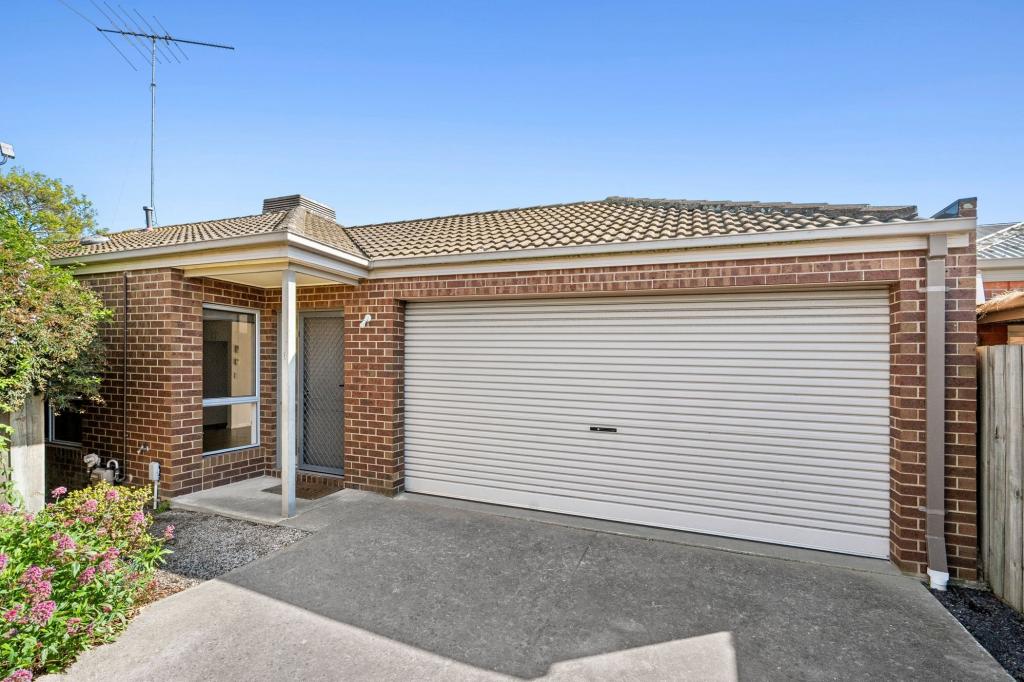 3/15 Pine Ave, North Shore, VIC 3214