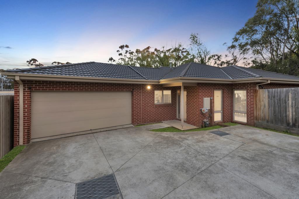 130a Duncan Dr, Pakenham, VIC 3810