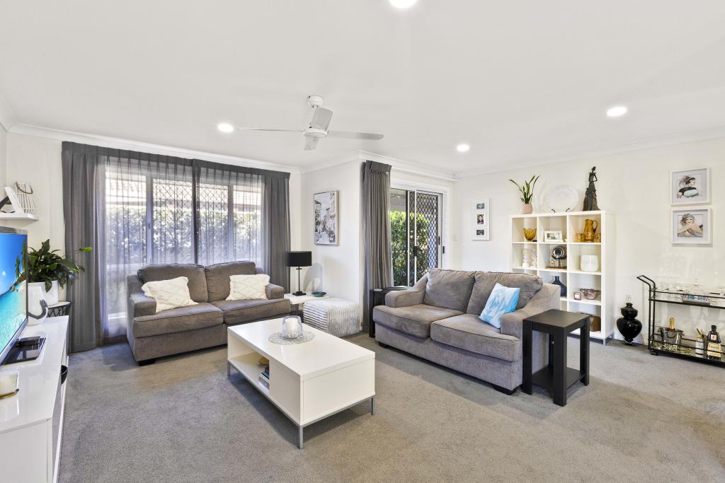 5 Balmoral Walk (Wanda Court), Banora Point, NSW 2486