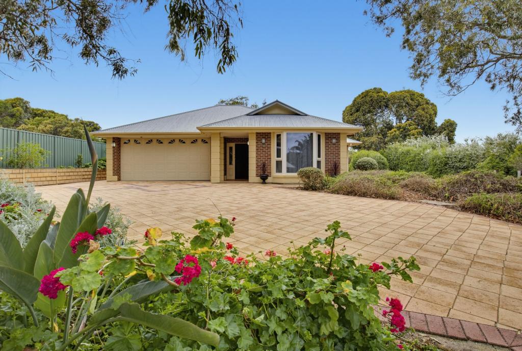 15 Norman Ave, Normanville, SA 5204