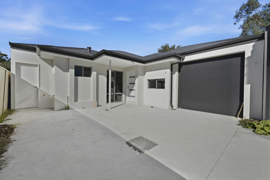 22b Ward Cres, Kelmscott, WA 6111