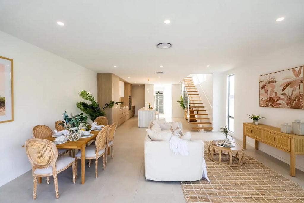 22a Mallard Ave, Paradise Point, QLD 4216