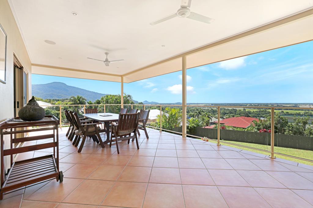 60 Daphne Dr, Redlynch, QLD 4870