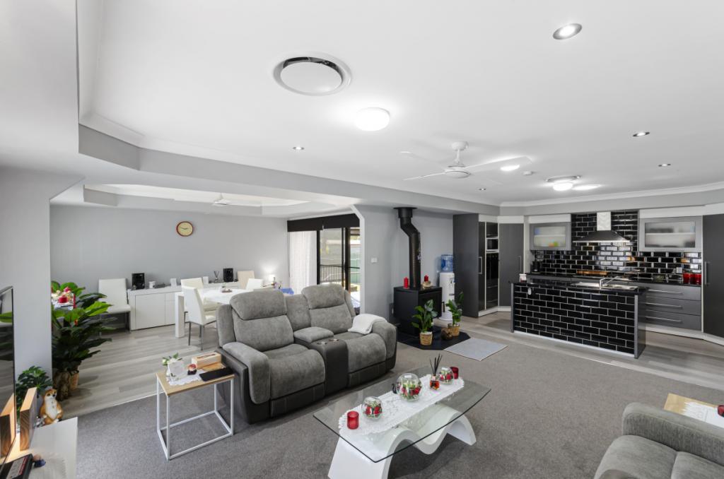 48 ELIZABETH ST, WALLABADAH, NSW 2343