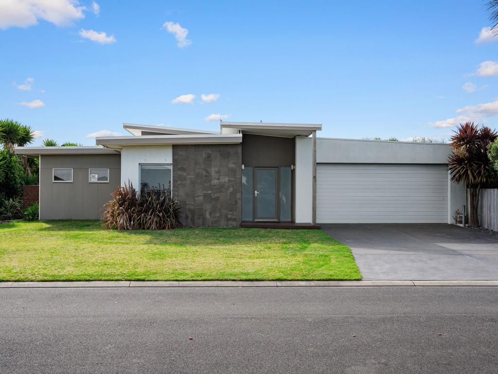 43 BADEN POWELL DR, PORT FAIRY, VIC 3284