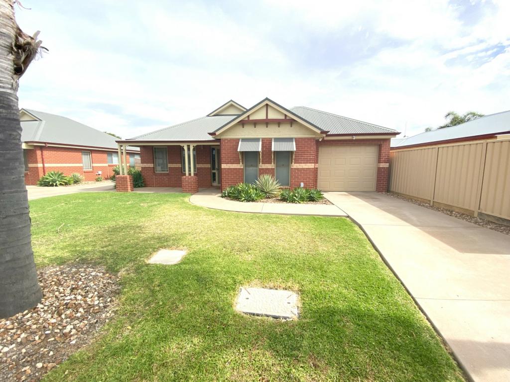 2/12 MELIS CT, SWAN HILL, VIC 3585