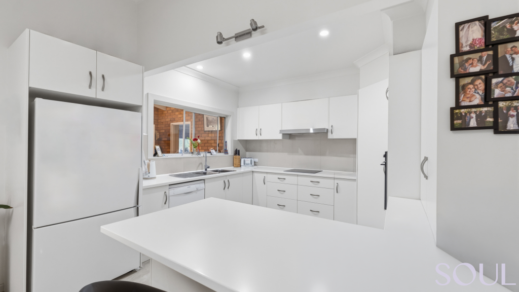 44 Langley Cres, Griffith, NSW 2680