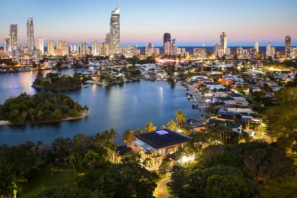 57-63 The Corso, Isle Of Capri, QLD 4217