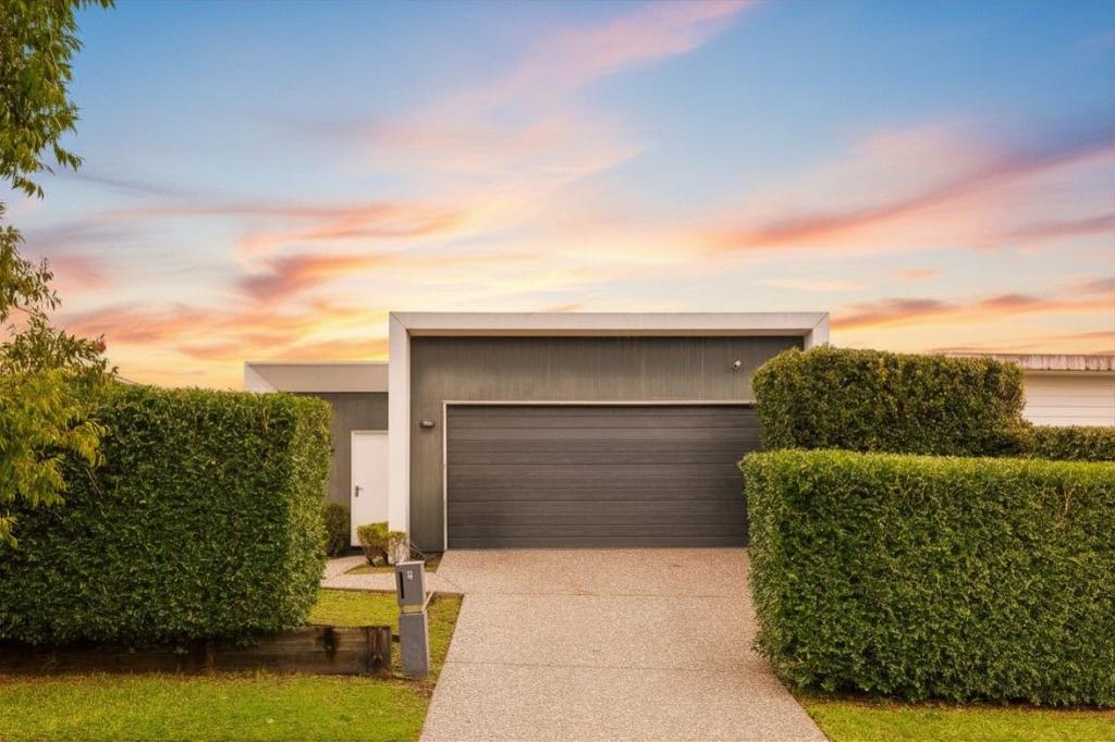 9 Hill Dr, Pimpama, QLD 4209